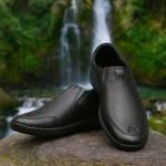 Elegant Vintage Leather Sacchi Shoes - Image 2